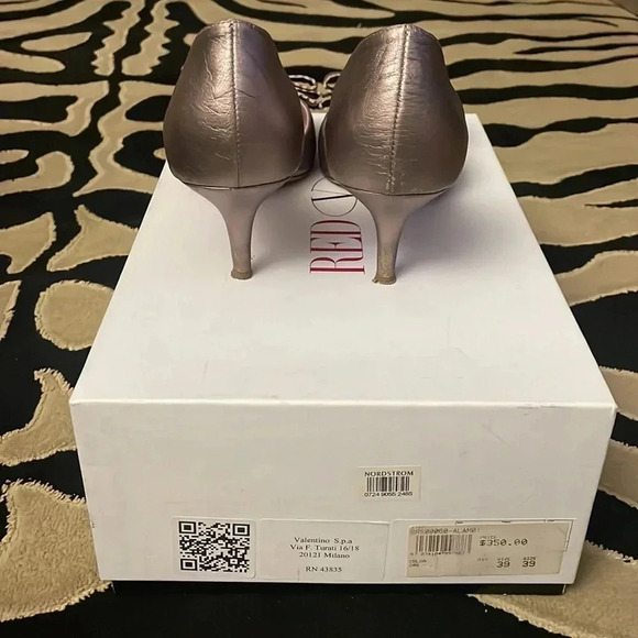 Red Valentino D’Orsay Pumps - Picture 3 of 8